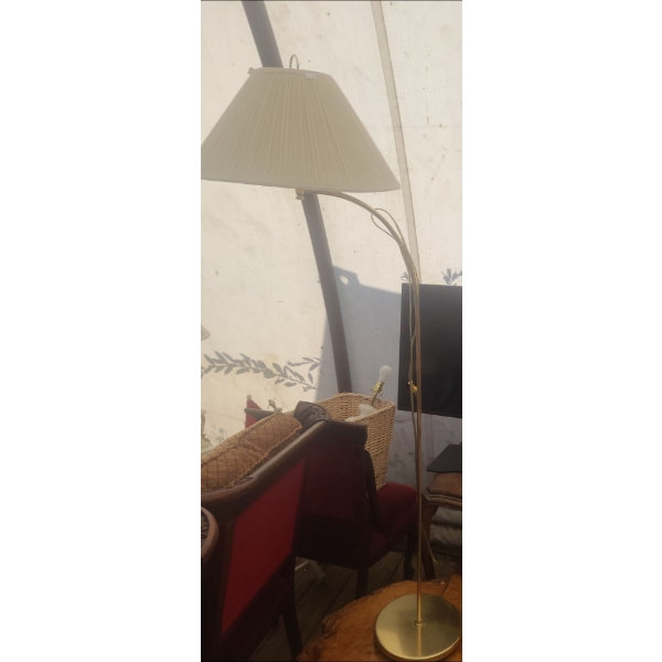 Curved Brass Based Lamp w/Shade