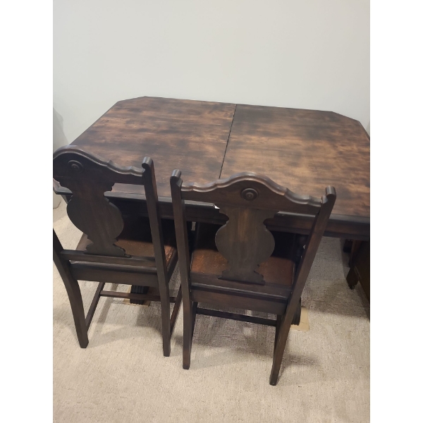 Vintage DR Table w Built-In Leaves & Crossbar Pedestal Base 52 w 40 d 29 h & 2 Chairs 18 w 17 d 39 h