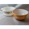 Image 1 : Pyrex Mixing Bowl in "Butterfly Gold" Pattern and England Round Casserole Dish "Woodland Charm"