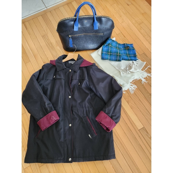 Womens Liz Claiborne Lined Jacket (Size XL), Tutílo Purse, and Scarves