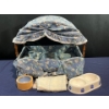 Image 1 : Canopy Dog Bed with Accessories