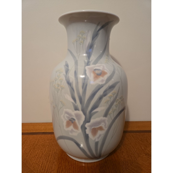 LLADRO Stunning Floral Large Porcelain Vase - 13T 