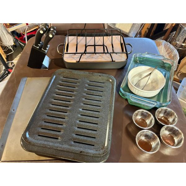 New Roaster New knife set baking sheet set of small side bowls, casserole dish with lid & cream bowl
