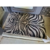 Image 1 : Outdoor zebra print rug - 55W, 39T