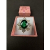 Image 1 : 14k Gold Ring with Green and Clear Stones