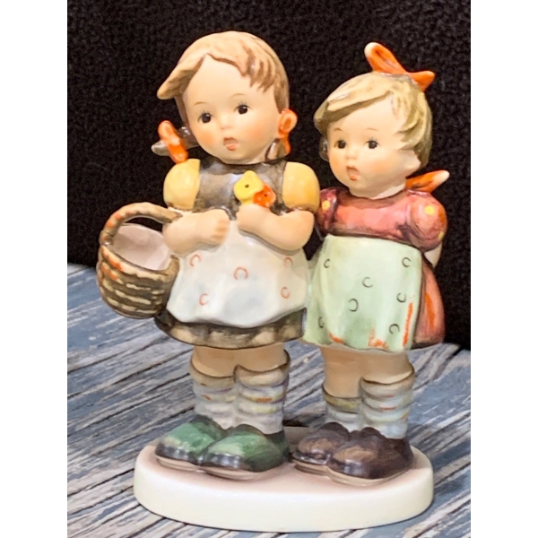 Goebel Hummel Daddy's Girls -  5T