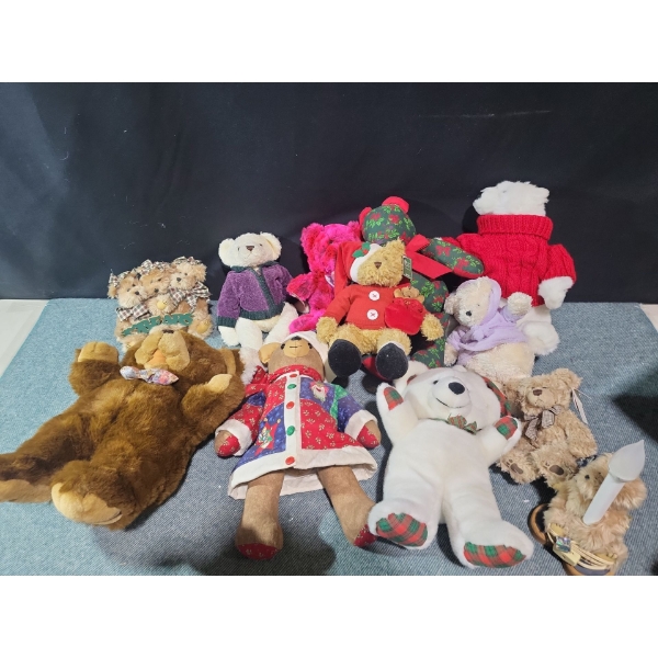 Teddy Bears :)