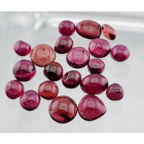 Garnet (25.4 ct, Assorted mm)