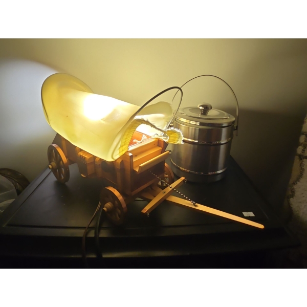 Chuckwagon Bar Light 22L & Ice Bucket