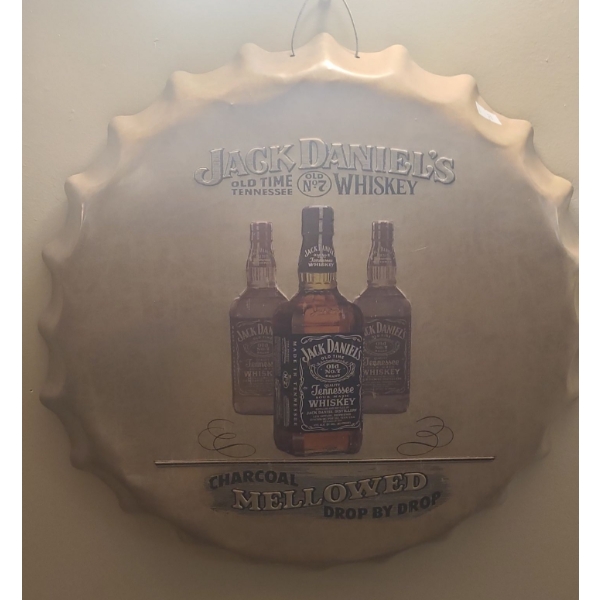 Jack Daniels Bottlecap Shaped Decorative Sign 16" Diameter