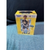 Image 2 : Bobby Orr Figurine & Hockey Magazines 