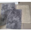 Image 1 : Collection of Bathmats Including: Lighter Grey Memory Foam Mat 20 X 30 