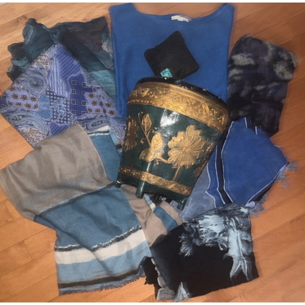 Ladies Fashion Accessories w/ Woven Waste Basket Size M