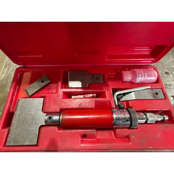 Snap-On air power scraper