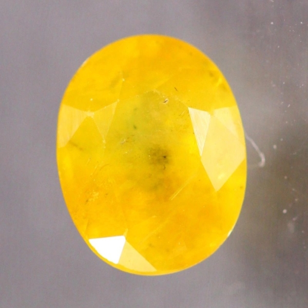 $14,115 Appraisal - 9.41 ct Cert. Yellow Sapphire Gemstone