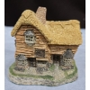 Image 1 : Hand Carving 'Village Shop' By David Winter 