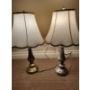 Image 2 : Pair of Farmhouse Chic Table Lamps 15T - One Shade is Slightly Discolored on One Side