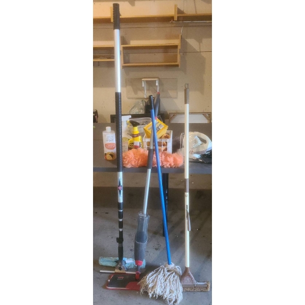 Cleaning Tools, Handheld Vacuum, Miscellaneous Lot
