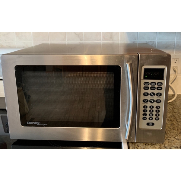 Danby Designer Stainless Steel Microwave 