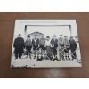 Image 9 : Vintage Black-and-White Ice Hockey-Themed Photographs