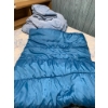 Image 5 : Large lot of Vintage and Modern Bedding and Linens with Blankets and Sheets