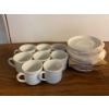 Image 1 : Set of Mugs with Matching Plates 