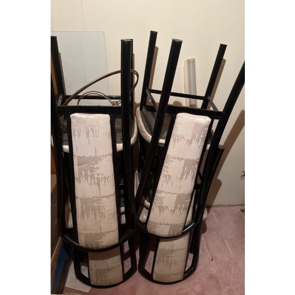 Set of 6 Chairs 