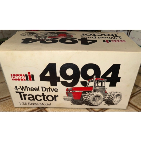 Case Die-Cast 4994 4-Wheel Drive Tractor 1:35 Scale Model