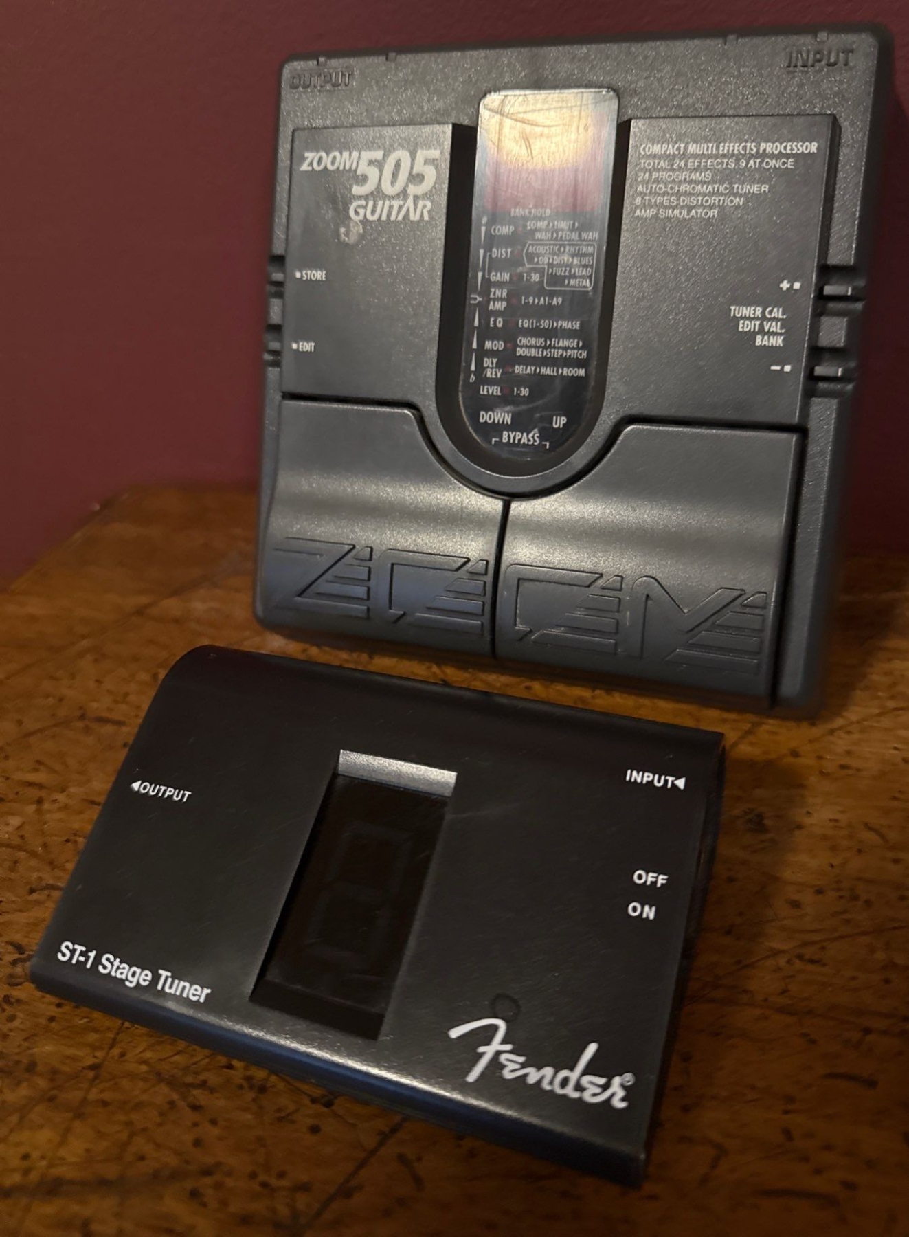 Zoom 505 Guitar Compact Multi Effects Processor & Fender ST-1 Stage ...