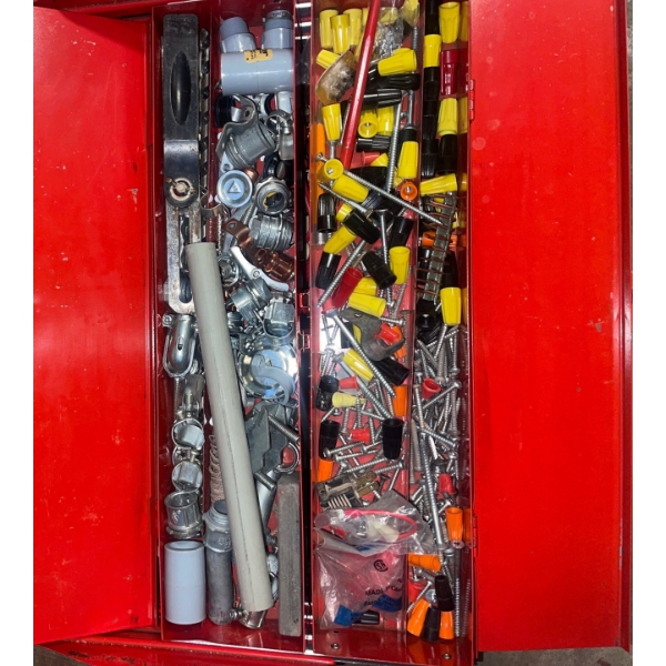 Metal Tool Chest 18L w/ Contents 