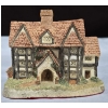 Image 2 : Hand Carved 'Shirehall' By David Winter