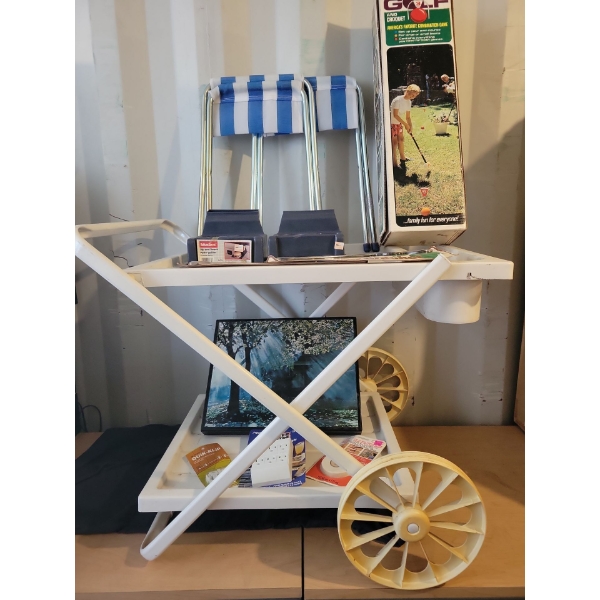 Lemonade Cart 24x29x28 w/ Folding Outdoor Seats Lawn Golf Game & More 