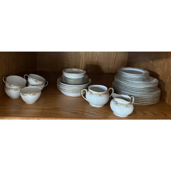 France Limoges Bone China Collection 'Vignaud' 