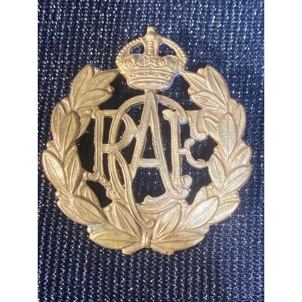 Royal Canadian Air Force Cap Badge From WWII