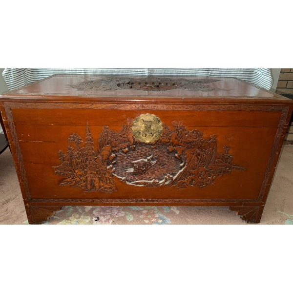 Gorgeous Hand Carved Chinese Camphor Wood Chest 40x20x21 Trunk 
