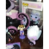 Image 6 : Disney: Ursala Collectibles Includes: Pop! Figurine, Mug, and More!