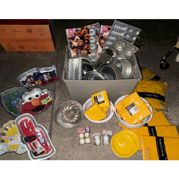 Commercial Baker's Essentials - Assorted Bakeware w/ Single Serve Products