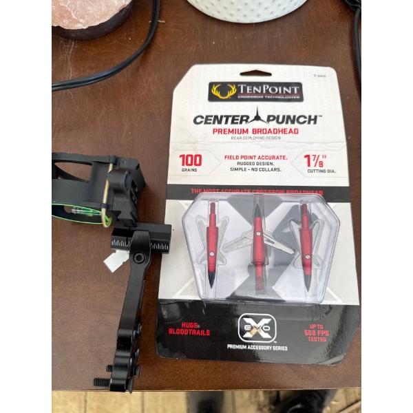 ten point broad heads and trophy ridge 3 pin sight 