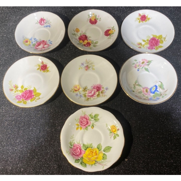 Decorative Fine Porcelain Plates 