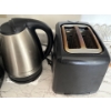 Image 4 : Kitchenware Collection - Tim Hortons Coffee Maker, Kettle, Roaster, Toaster, Iridescent Fruit Bowl 