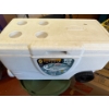 Image 1 : Deluxe Coleman Cooler 