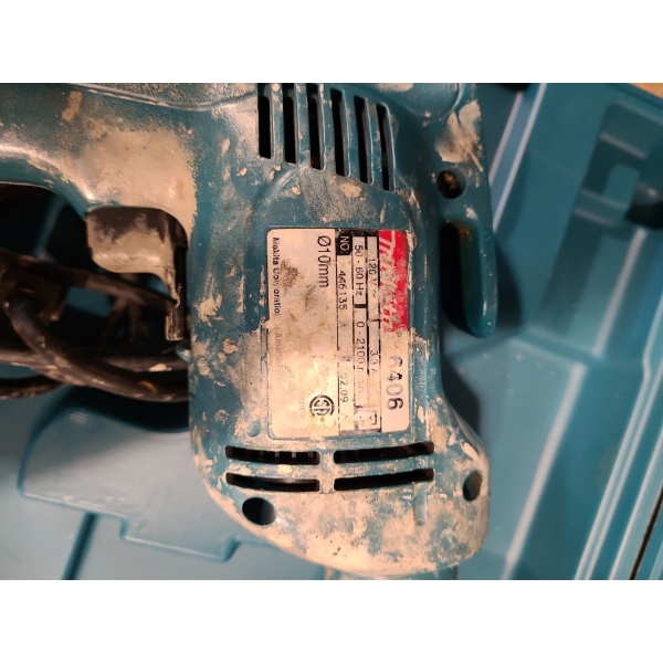 Makita 6406 Electric Drill
