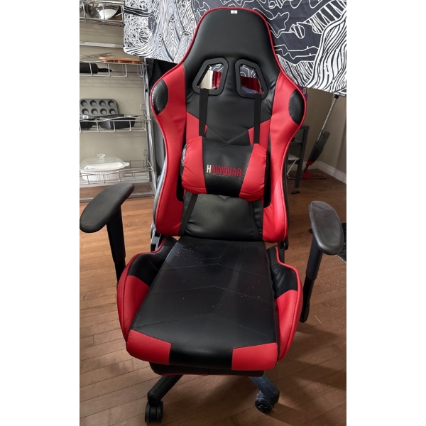 HAWGUAR Gaming Chair On Casters 40T