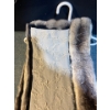 Image 3 : Very Soft Seal Skin Shall 