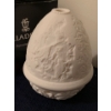Image 2 : 	LLADRO Porcelain Light - 5T