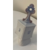 Image 2 : LLADRO Porcelain Dreidel - 5.5L 