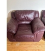 Image 1 : Very Comfy Club Chair