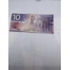 Image 2 : 2001 $10 Canadian Banknote