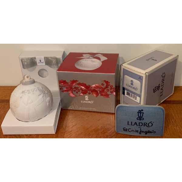 Lladro Porcelain 2006 Holiday Ornament w/ Placard 5T 