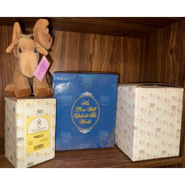 Vintage Precious Moments Collectibles - Porcelain & Plush 3.5T